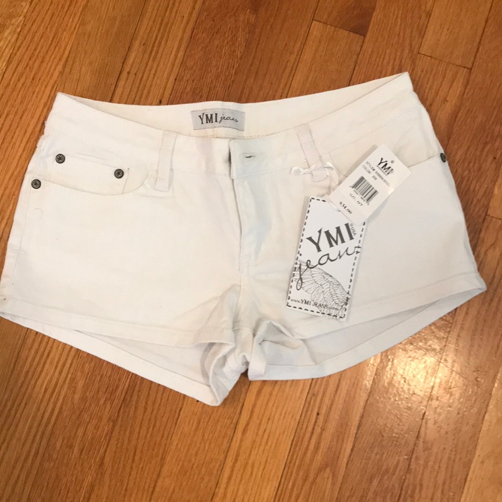 NWT YMI white jean shorts size 7
